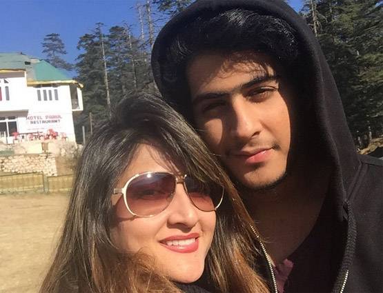 शादी के 2 साल बाद हो गया था तलाक, 17 की उम्र में 2 बच्चों की मां बन गई थीं उर्वशी