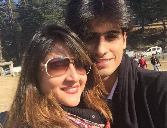 शादी के 2 साल बाद हो गया था तलाक, 17 की उम्र में 2 बच्चों की मां बन गई थीं उर्वशी