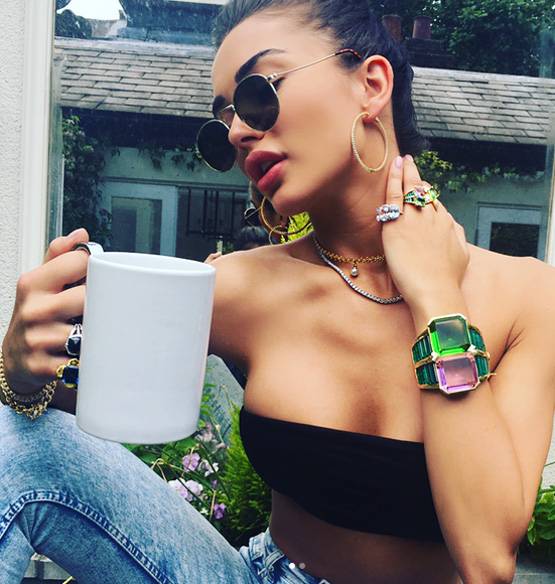 PHOTOS: सोशल मीडिया पर छाया एमी जैक्सन का ये BOLD अंदाज