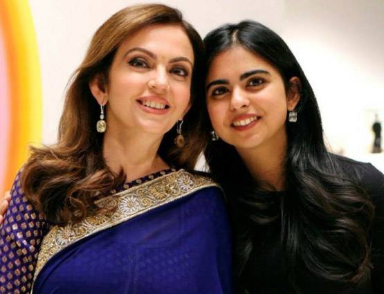 मुकेश अंबानी की बेटी ईशा अंबानी है देश की सबसे धनी लड़की, नेटवर्थ है 7100 मिलियन डॉलर