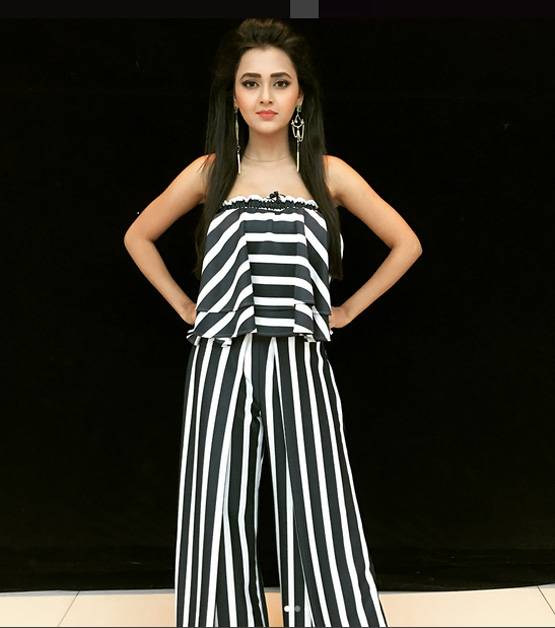 8 साल के लड़के से शादी के बाद विवादों में आई ये एक्ट्रेस दिखेगी बिग बॉस में !