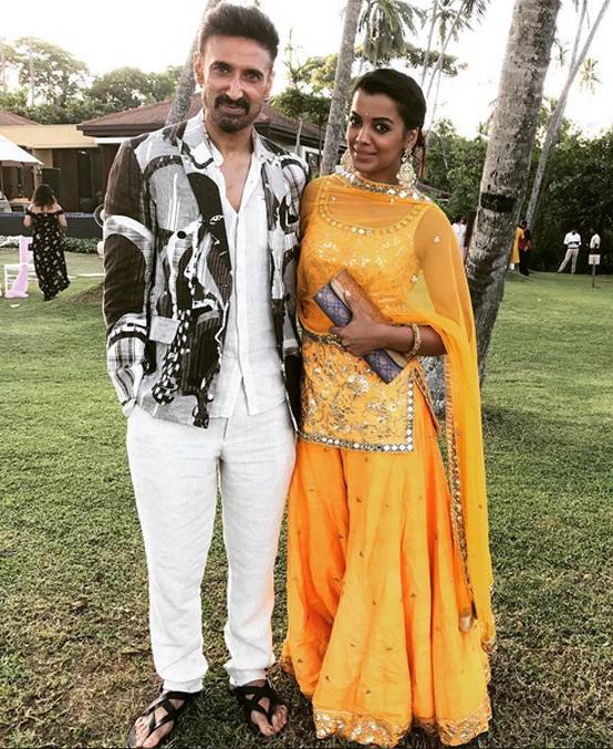 श्रीलंका में बॉयफ्रेंड राहुल देव के साथ रोमांटिक छुट्टियों पर मुग्धा गोडसे