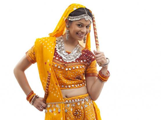 जानें नवरात्रि में किस दिन पहना जाता है कौन से रंग का कपड़ा, काला रंग क्यों होता है वर्जित