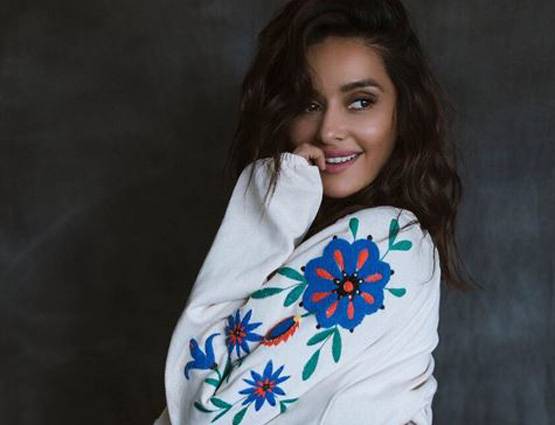 रिएलिटी शो की कंटेस्टेंट का हॉट अवतार, PHOTOS वायरल