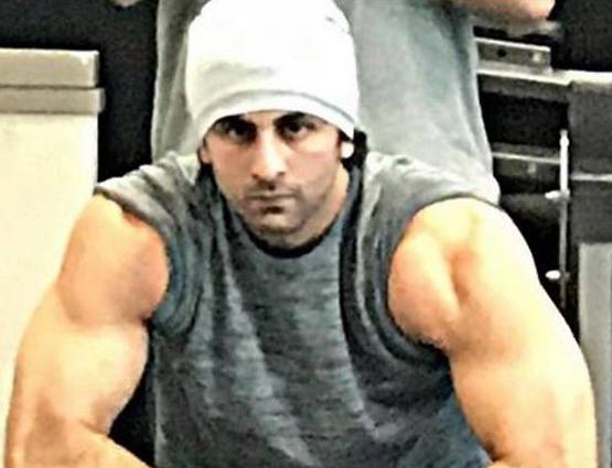 रणबीर के बर्थ डे पर फ्रेंड ने रखी पार्टी, गेस्ट लिस्ट में ये CELEBS