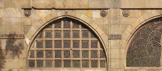 मोदी-आबे ने देखी सीदी सैय्यद की जाली, जानें क्‍या है IIM से नाता