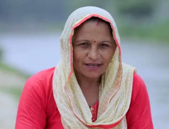 17 साल से KBC में जाने का सपना देखती थी गांव की महिला, जीते रुपये