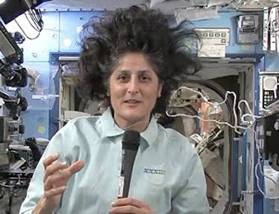 अमेरिकी नेवी में पायलट रहीं सुनीता विलियम्‍स, स्‍कूल में हुई थीं फेल