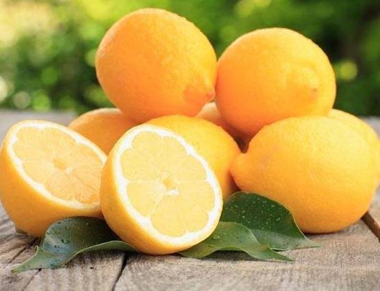 खाली पेट भूल कर भी ना खाएं ये 10 चीजें...