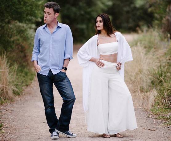 इलियाना डिक्रूज ने अपने बॉयफ्रेंड को किया किस, फोटो VIRAL