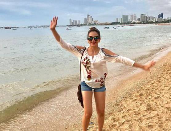 गोवा में छुट्टियां मना रही हैं नितिभा कौल, शेयर की BIKINI PHOTO