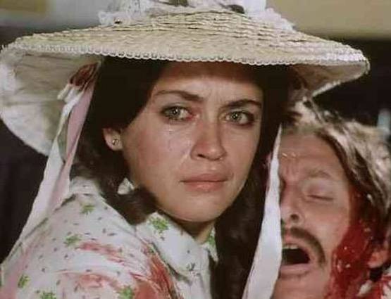 संजय दत्त की हीरोइन बनने वाली थी ये एक्ट्रेस, अब करेंगी मां का रोल