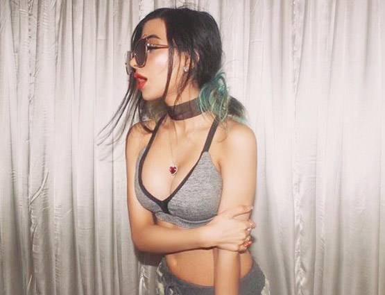 रामायण के रामानंद सागर की पोती ने शेयर की TOPLESS PHOTO