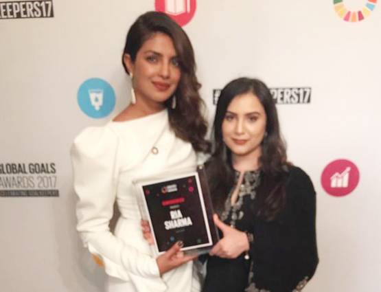 UNICEF के प्रोग्राम में प्रियंका का नया अवतार, लाखों की GOWN