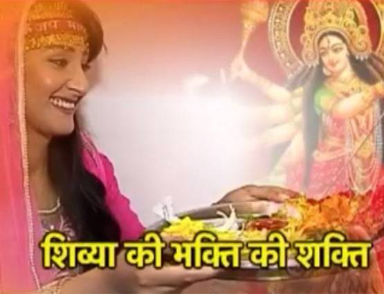 TV की ये 9 'बहू-बेटियां' भी रंगी मां की भक्ति में, देखें PHOTOS