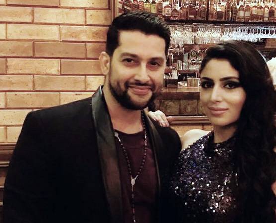 Inside photo: आफताब ने पत्नी से शाही अंदाज में की दोबारा शादी