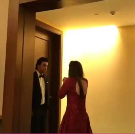 रणवीर के साथ फोटो पर ट्रोल हुई माहिरा, PAK यूजर्स बोले-यही मिला था