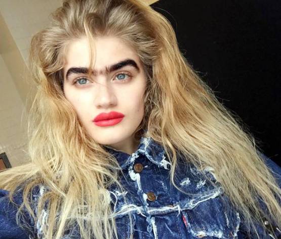 Unibrow लुक के लिए पद्मावती फेम दीपिका ही नहीं ये हस्तियां भी रही हैं फेमस