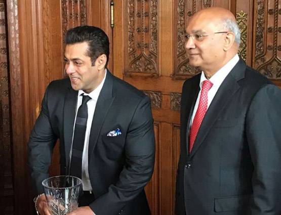 लंदन में ग्लोबल डायवर्सिटी अवॉर्ड से सम्मानित हुए सलमान खान