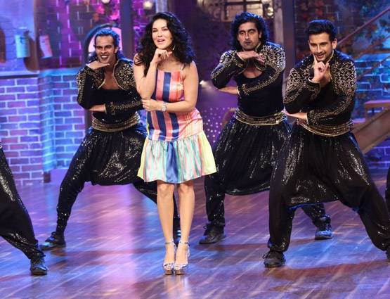 पहली बार टीवी पर दिखा सनी लियोनी का ऐसा अंदाज, PHOTOS