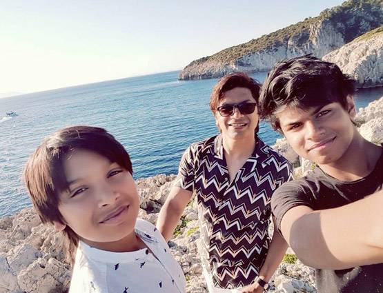 इस सिंगर को अब नहीं मिलता काम, कहलाते हैं गोल्डन वॉइस ऑफ इंडिया