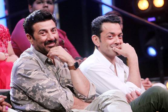 भाई बॉबी के करियर को लेकर किया सवाल, तो रो पड़े सनी देओल