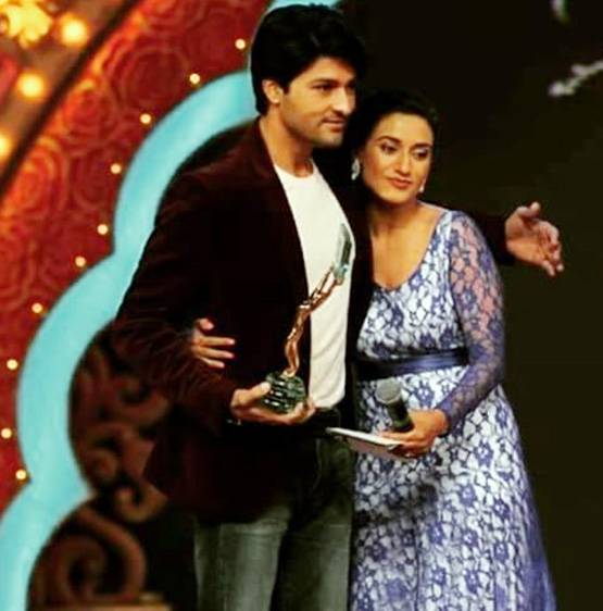 14 साल छोटी लड़की से 'दीया और बाती हम' के एक्टर का निकाह, देखें PHOTOS