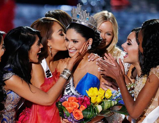 मिस यूनिवर्स के इतिहास में हुई थी ये बड़ी गलती, दूसरे को दे दिया था ताज