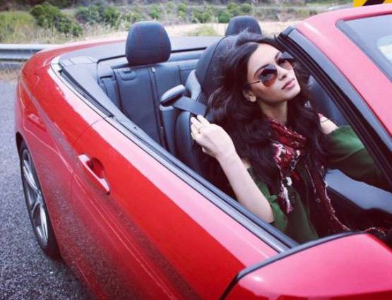 फिल्मों से पहले मॉडलिंग करती थी ये एक्ट्रेस, 4 साल पहले हुई थी KRK से भिड़ंत