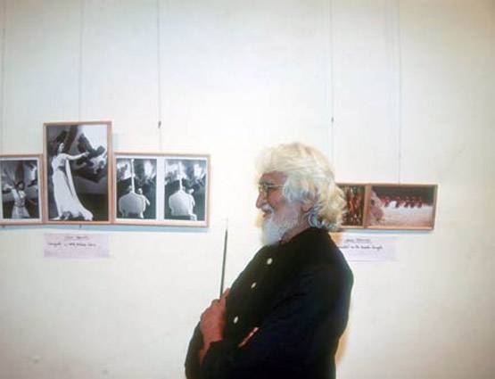 एमएफ हुसैन: कभी पैसे के लिए करते थे होर्डिंग्स पेंट, हमेशा रहे नंगे पैर