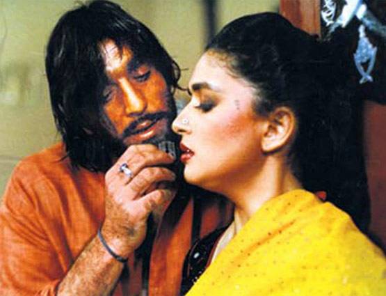 'तम्मा तम्मा' को लेकर संजय ने खोला माधुरी का 17 साल पुराना राज!