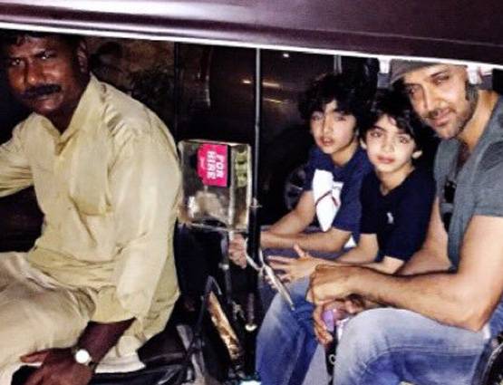 PHOTOS: ऑटो में 'लंच डेट' से लौटीं हेमा मालिनी की प्रेग्नेंट बेटी