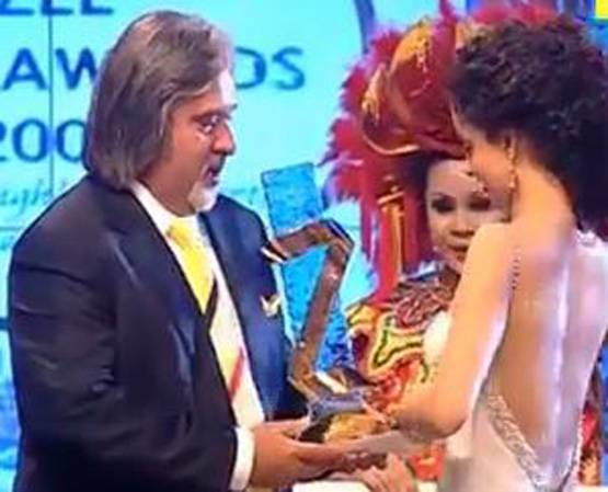 माल्या से लिया था पहला अवॉर्ड, क्यों नर्वस हो गई थीं कंगना?