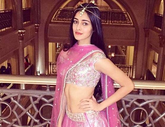 ये स्टार DAUGHTERS हैं सोशल मीडिया पर हिट, जल्द करेंगी बॉलीवुड डेब्यू