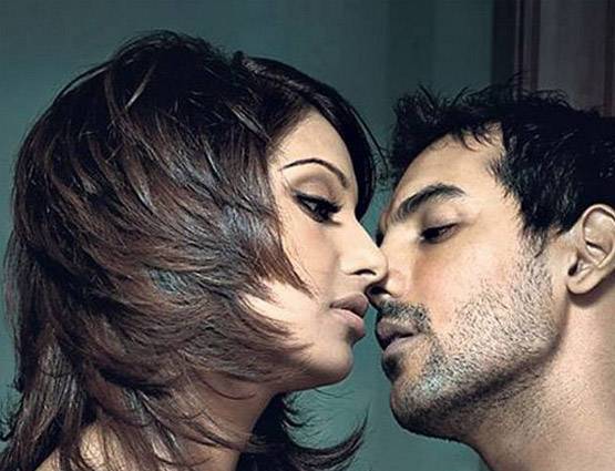 एक्स के 'धोखे' को भूली नहीं हैं बिपाशा, जॉन को दी 'गाली'