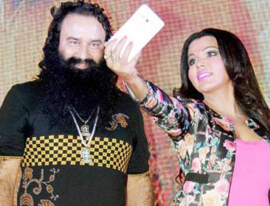 राखी सावंत को आया हनीप्रीत का फोन, बोली- तुमसे ये उम्मीद नहीं थी