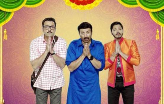 Box office: 'लखनऊ सेंट्रल' से आगे निकली 'सिमरन'