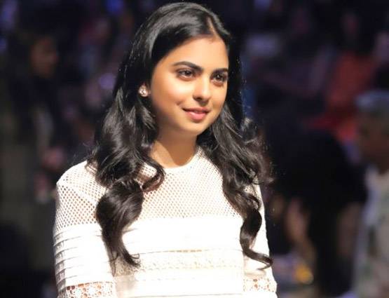 मुकेश अंबानी की बेटी ईशा अंबानी है देश की सबसे धनी लड़की, नेटवर्थ है 7100 मिलियन डॉलर