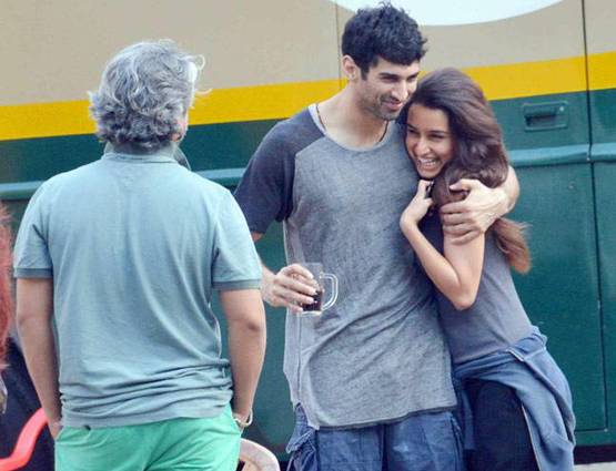 अंबानी की पार्टी में एक्स के साथ दिखीं श्रद्धा कपूर, घंटों चली बात