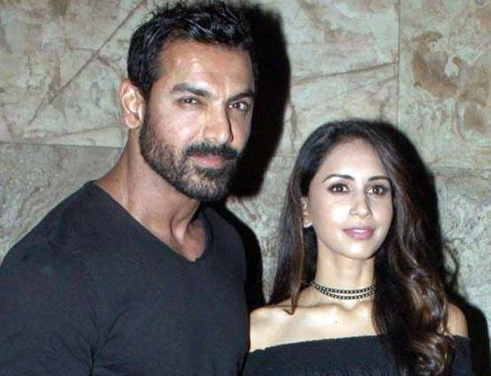 एक्स के 'धोखे' को भूली नहीं हैं बिपाशा, जॉन को दी 'गाली'