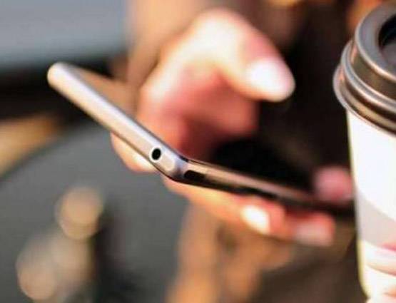 मोबाइल नंबर को आधार से ऐसे करें लिंक, वरना बंद हो सकती है सर्विस