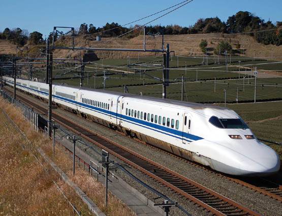 जापान में 60 सेकंड लेट हुई ट्रेन तो देना पड़ता है जवाब