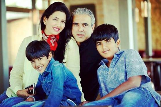 अपने डायरेक्टर से की थी शादी, लंबे समय से पर्दे से गायब है ये हिरोइन