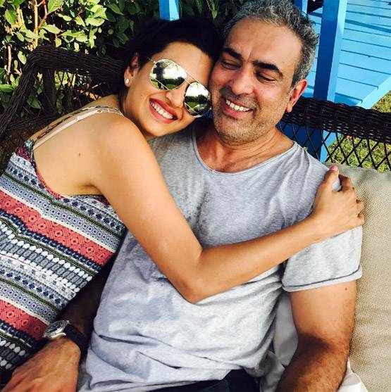 अपने डायरेक्टर से की थी शादी, लंबे समय से पर्दे से गायब है ये हिरोइन