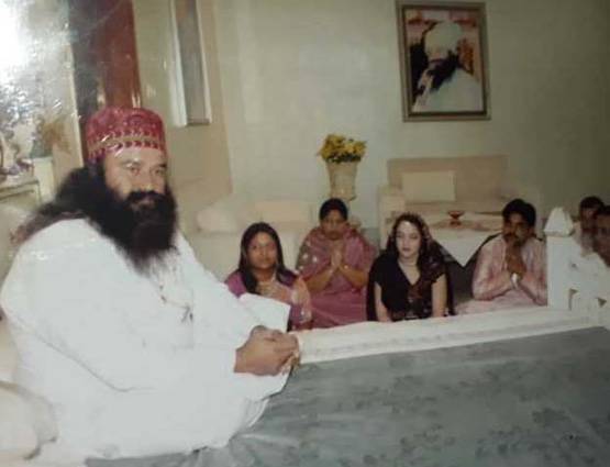 देखें हनीप्रीत की शादी की ये अनदेखी तस्वीरें, राम रहीम भी था मौजूद