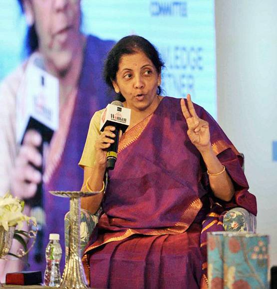 निर्मला सीतारमण हैं JNU की पूर्व छात्र, कांग्रेसी MLA थे सास-ससुर