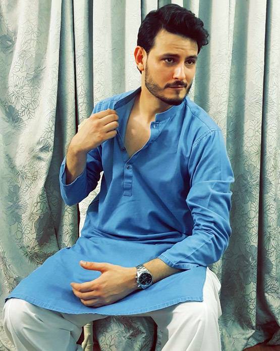 माहिरा के सपोर्ट में आए PAK सेलेब, रणबीर संग दिखने पर हुई थीं ट्रोल