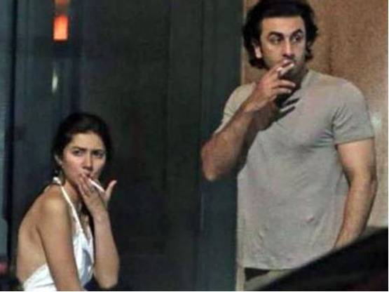 माहिरा के सपोर्ट में आए PAK सेलेब, रणबीर संग दिखने पर हुई थीं ट्रोल