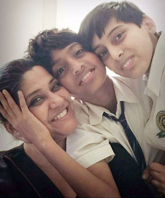 इस एक्टर से रेणुका शहाणे ने की थी दूसरी शादी, उम्र में पति से हैं 2 साल बड़ी