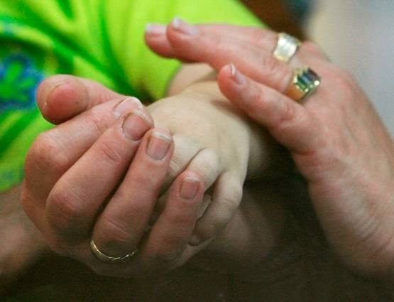 भारत में बढ़ी चाइल्ड पोर्नोग्राफी सर्च, ऐसे रखें बच्चों को सेफ